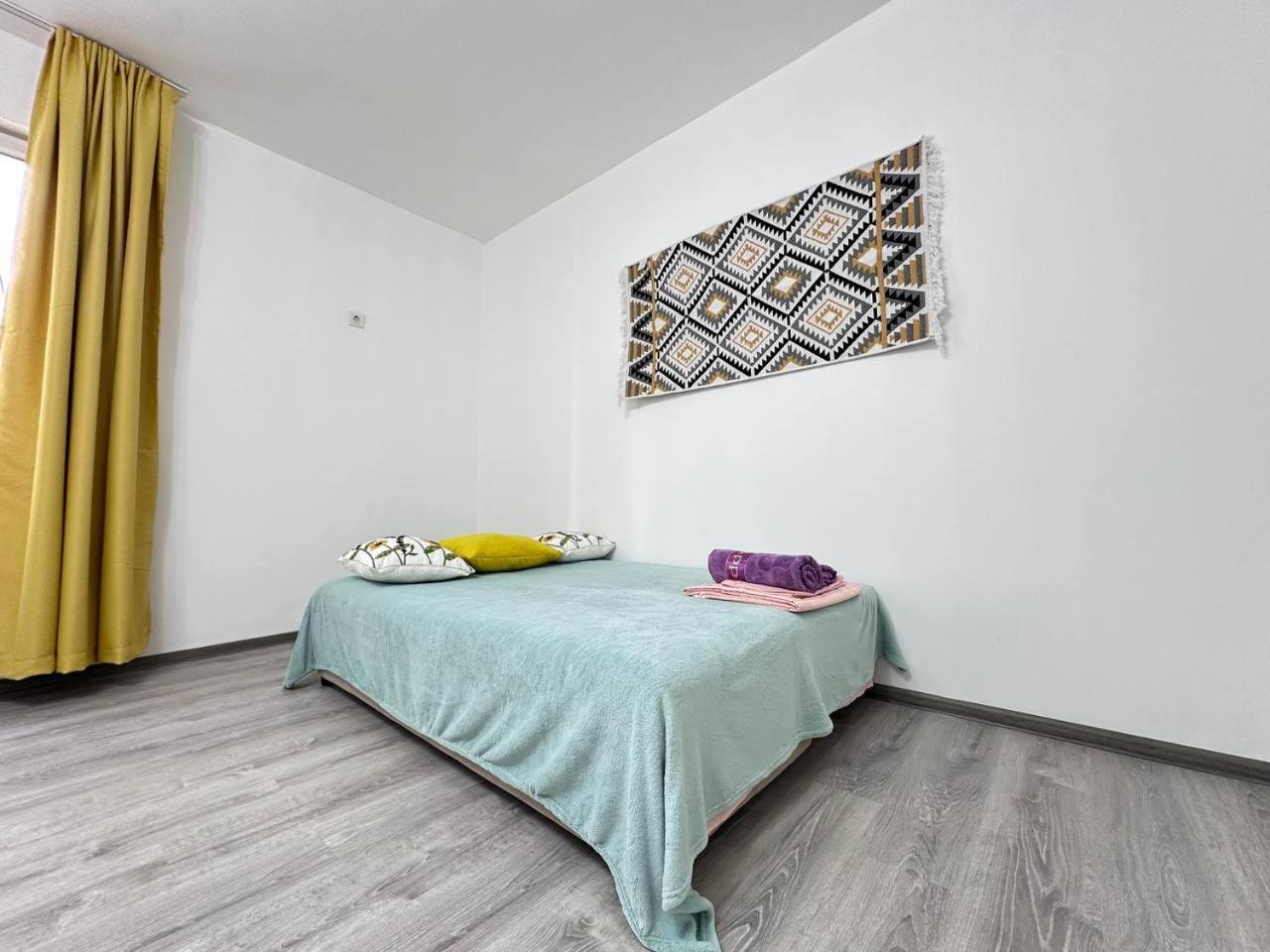 гавань счастья Apartment Almaty